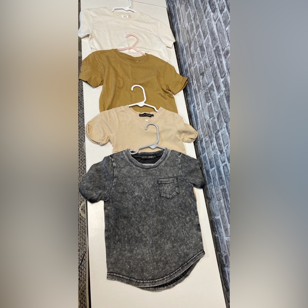 Zara T-shirts - Picture 2 of 12